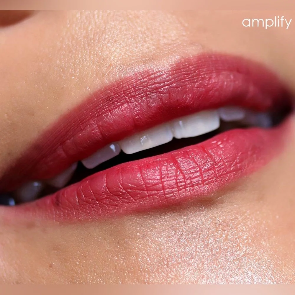 Urban Decay Lo-Fi Lip Mousse Weightless & Waterproof Matte Amplify Red New
